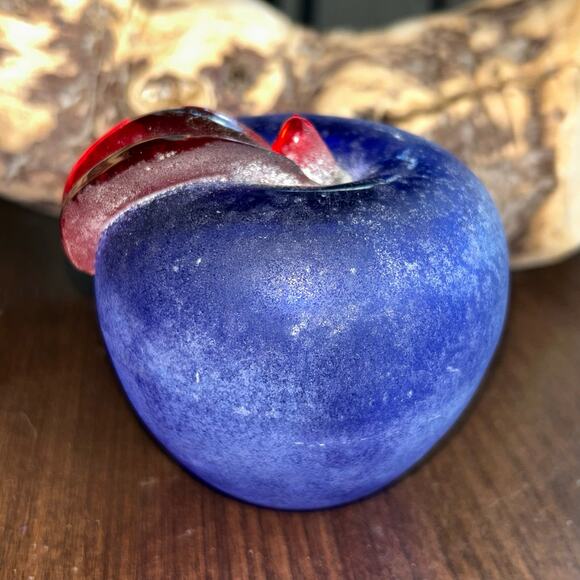 Franco Moretti Murano Scavo glass apple figurine blue red signed